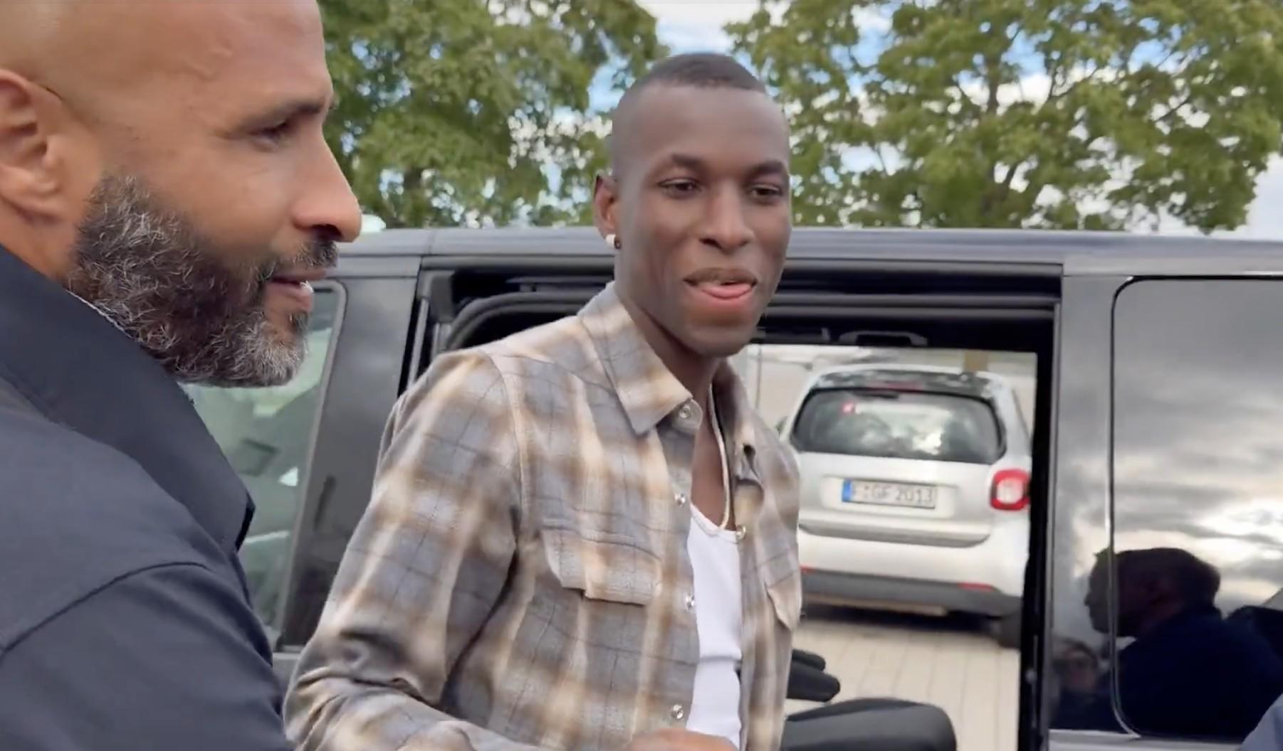 天空：切尔西高层与马雷斯卡赛后讨论后决定取消雅克松交易